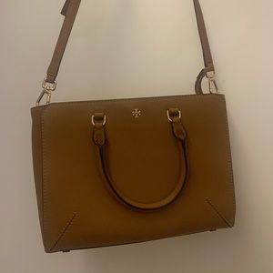 Tory Burch Mini Robinson in Brown